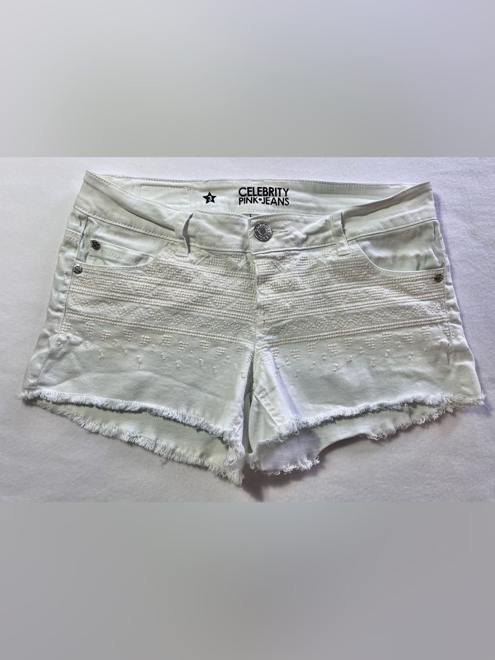 Celebrity Pink White Embroidered Frayed Hem Denim Shorts size 3